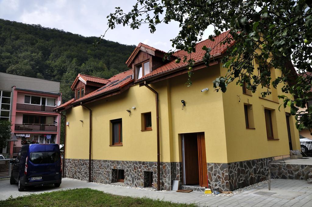 Ubytovanie Ahoj V Prirode Mýto pod Ďumbierom Esterno foto